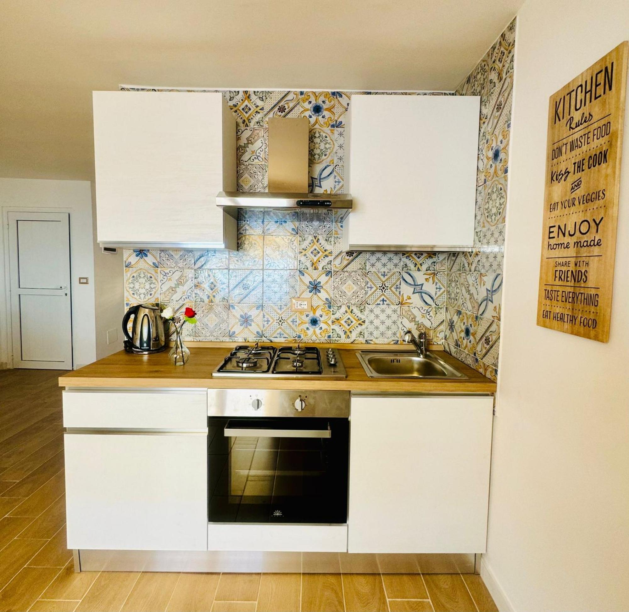 Sunrise Home Letojanni Bagian luar foto