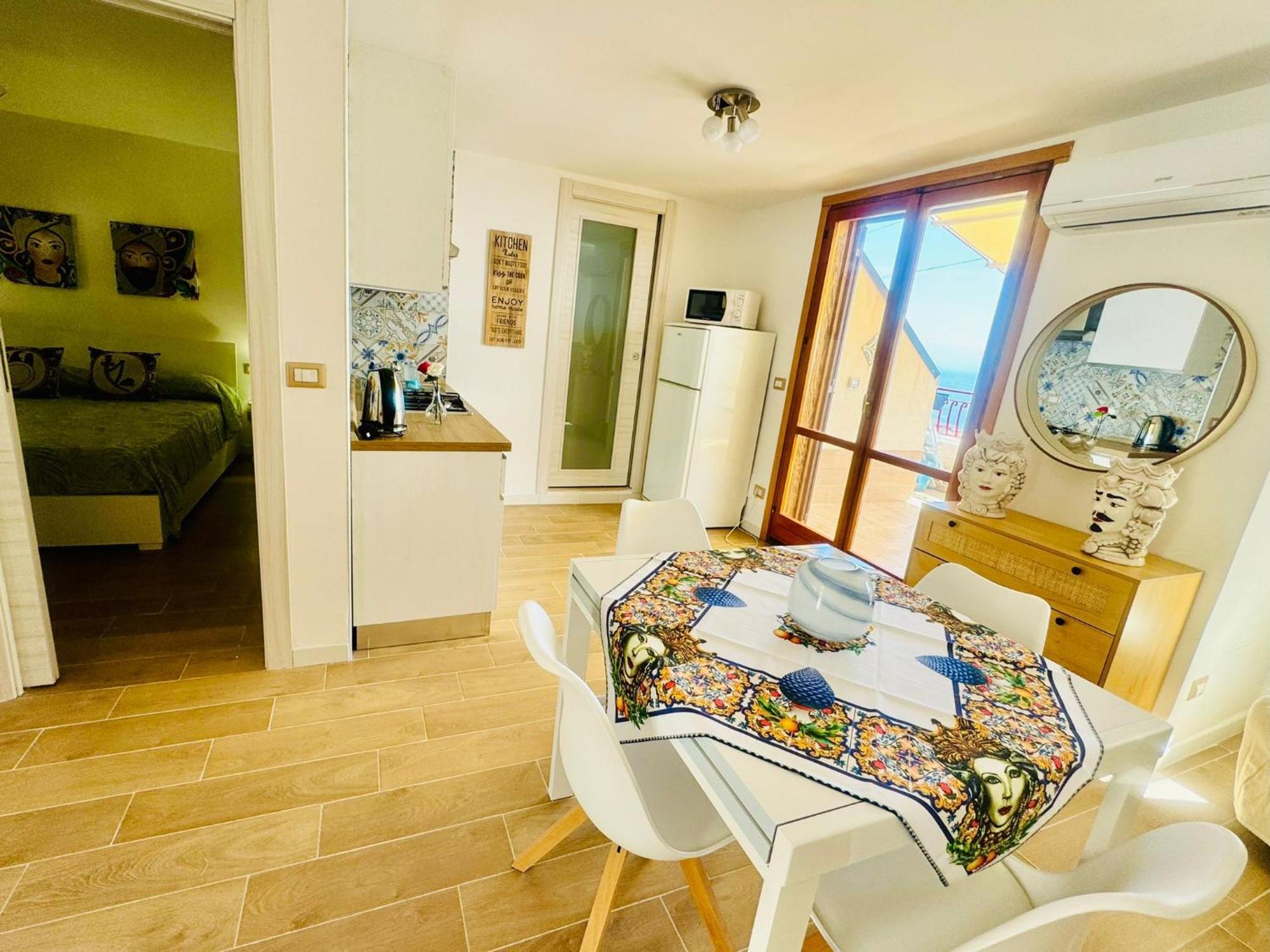 Sunrise Home Letojanni Bagian luar foto